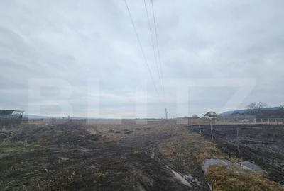 Teren de 9000 mp, în Central - 1