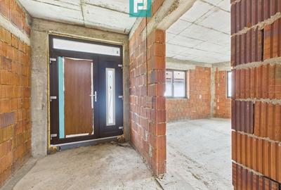 Casă la roșu P+E+M în Șagu - 4