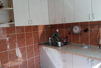 Apartament cu 3 camere decomandat în Baba Novac - 3