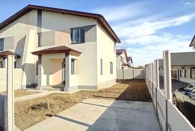 Casă cu 3 camere în Dragomirești-Deal - 12