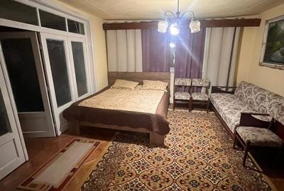 Casă cu 4 camere în Călugări