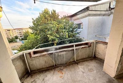 Apartament de vanzare, cu 3 camere decomandat  ZONA NORD - 3