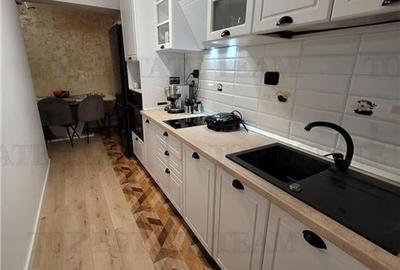Apartament 4 camere decomandat lux Capitol Constanta - 7
