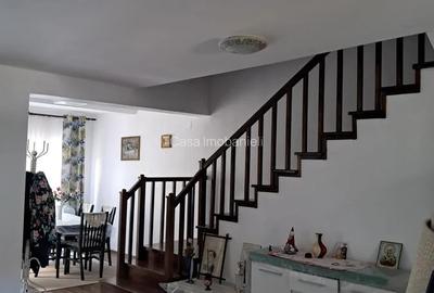 Apartament cu 4 camere semidecomandat în Central - 14