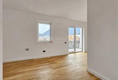 Apartament cu 3 camere decomandat în Brașovul Vechi - 1