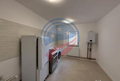 Apartament cu 4 camere decomandat în 1 Mai - 1