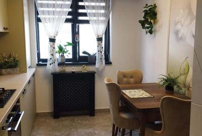 Apartament cu 3 camere decomandat, mobilat în Central - 11