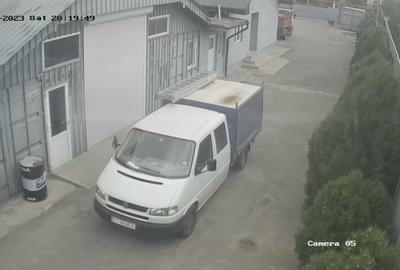 VAND SPATIU DE BIROU HALA REPARATII SI SPATIU CAZARE MUNCITORI - 2