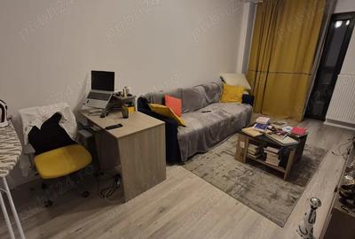 Garsonieră decomandată în Central - 2