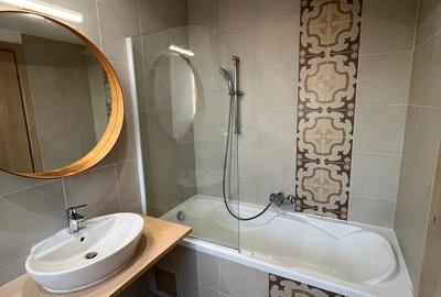 Garsonieră semidecomandată în Universitate