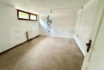 Casă cu 4 camere cu Teren 410 Mp în Micești - 4