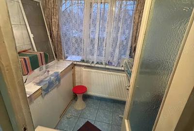 Apartament cu 3 camere ( spatiu comercial) CET ANDA - 3