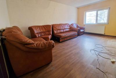 Apartament 3 camere – parter – zona 2 Cocosi, Micro 20 - 2