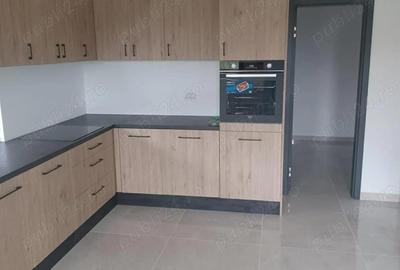 Casă cu 4 camere cu Teren 870 Mp în Mărtinești - 9