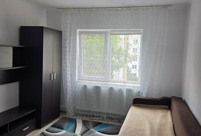 Apartament cu 3 camere semidecomandat în Central - 7
