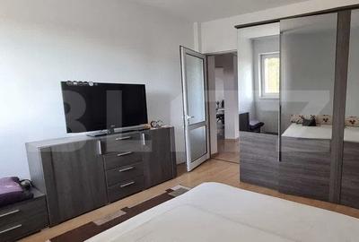 Apartament de vanzare, cu 4 camere, 120 mp, etaj intermediar, zona Obcini