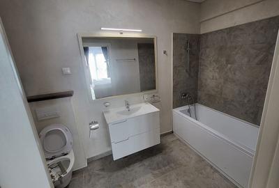 Apartament cu 3 camere decomandat în Central - 1