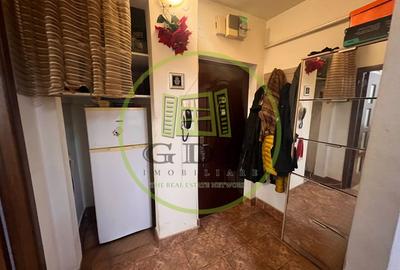 Apartament 2 camere, semidecomandat, 50,7 mp, Calea Bucuresti, zona Rotonda - 7