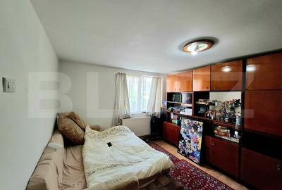 Casa cu 4 apartamente si curte proprie ,suprafata utila 122mp, zona semicentrala - 17