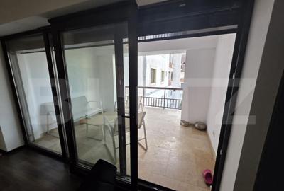 Apartament cu 3 camere semidecomandat în Micro 3 - 12