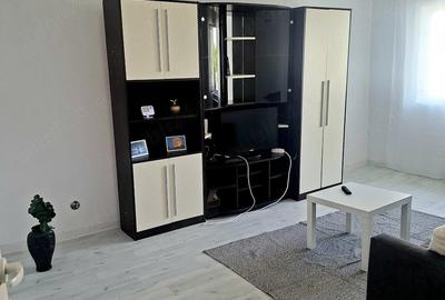 Apartament cu 2 camere decomandat în Piața Centrală - 5