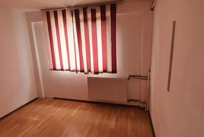 Apartament patru camere zona Tei , Sector 2 , Bucursti - 7
