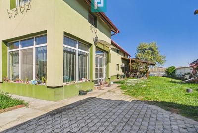 Casă individuală cu 9 camere cu Canalizare în Săcălaz - 1