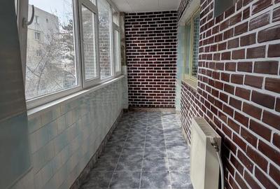 Apartament cu 3 camere semidecomandat în Viziru 1 - 2