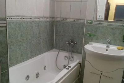 Apartament cu 3 camere semidecomandat în Republicii - 1