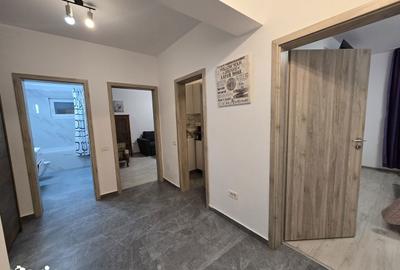 Apartament cu 2 camere decomandat în Apărătorii Patriei - 3
