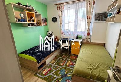 Apartament cu 3 camere semidecomandat, mobilat în Hipodrom 1 - 5