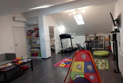 Casă individuală cu 6 camere cu Canalizare în Titan - 25