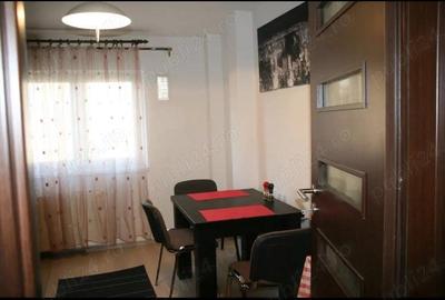 Apartament cu 2 camere decomandat în Torontalului