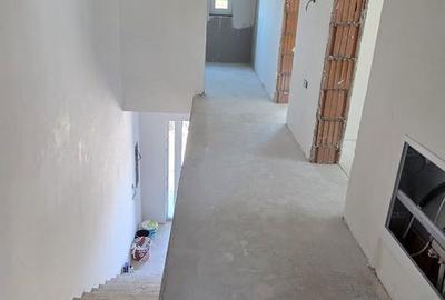 Casă cu 4 camere cu Teren 300 Mp în Șag - 11