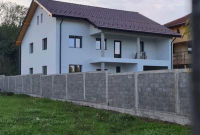 Casă cu 5 camere în Bârsești - 4