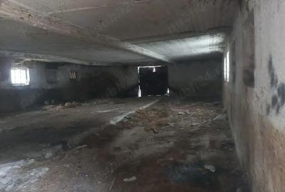 Spațiu comercial, de 700 mp, în Cheia - 4