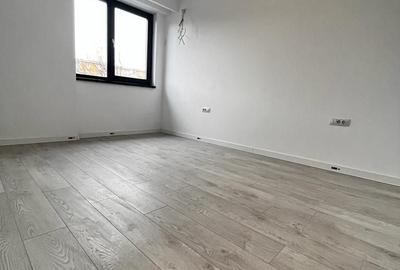 Apartament cu 3 camere decomandat în Gorjului - 11