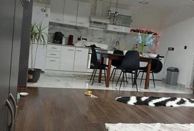 Casă cu Teren 600 Mp în Vânători - 2
