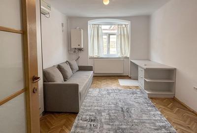 Garsonieră elegantă de închiriat în Centrul Istoric, disponibilă imediat. - 1