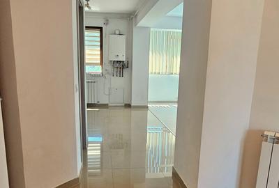 Apartament cu 3 camere decomandat în Sisești - 1