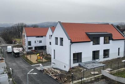 Duplex cu 5 camere cu Canalizare în Bună Ziua - 18