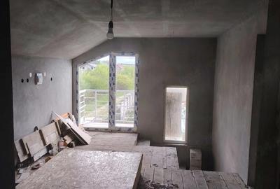 Casă cu Teren 500 Mp în Central - 3