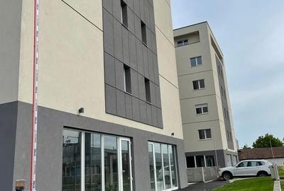 Spatiu Comercial / Birouri | Finisat | Loc de parcare inclus | Str. Marginii - 12