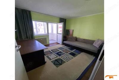 2camere decomandat, et 2, Complex Studentesc, se accepta cu catel