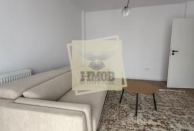 Apartament cu 3 camere, mobilat în Central