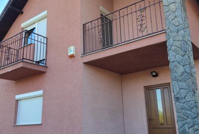 Casă cu 4 camere în Budești - 3