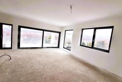 Casă cu 5 camere cu Teren 400 Mp în Central - 7