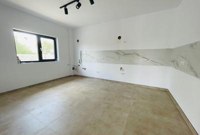 Casă cu 4 camere cu Teren 428 Mp în Domnești - 10