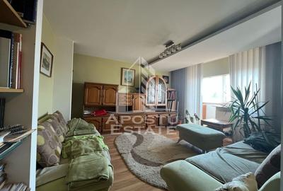 Apartament cu 3 camere, decomandat, 2 bai, 2 balcoane - 2
