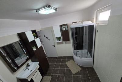 Casă cu 4 camere cu Teren 280 Mp în Central - 2